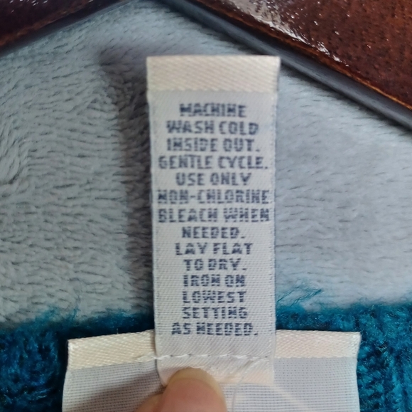 NWT St. John’s Bay Teal Cable Knit Pullover XL Cozy Soft Stretch Winter Sweater - Picture 8 of 13